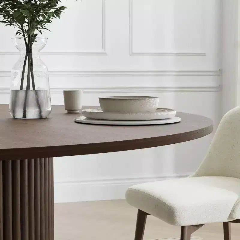 Table à manger ronde en bois massif de 46 po