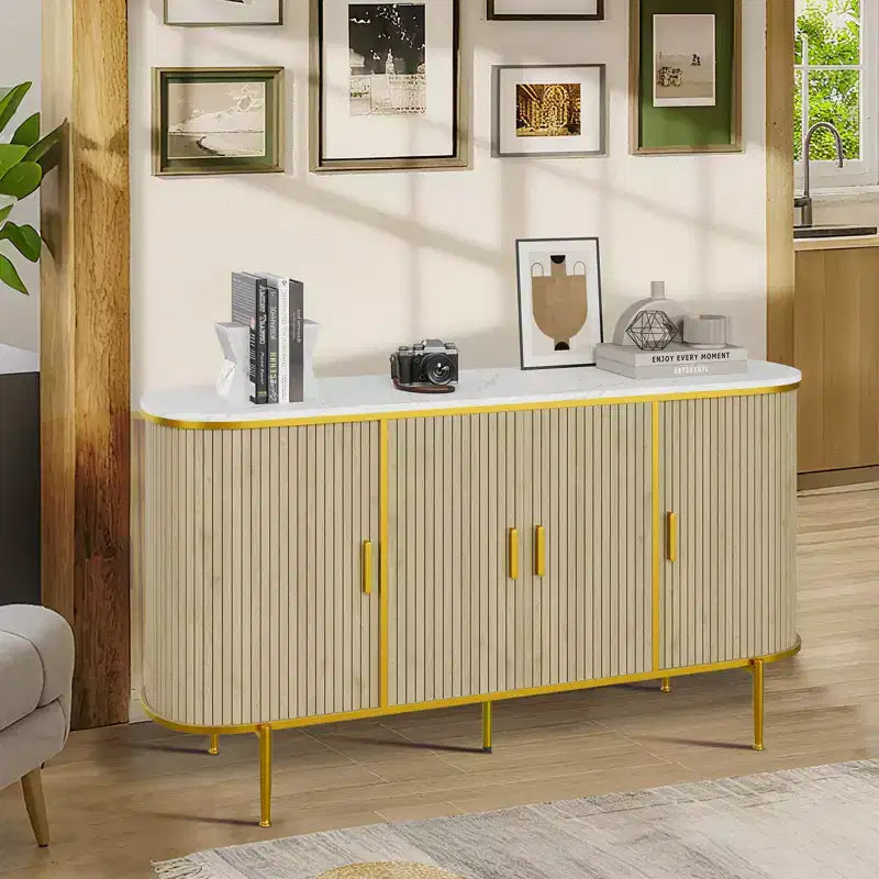 Buffet de rangement de 150 cm avec portes cannelées, pieds en métal, plateau aspect marbre, style Mid-Century Moderne, pour salle à manger
