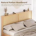 Cadre de lit en rotin naturel avec armoires de rangement coulissantes de style grange et tête de lit éclairée par LED, style bohème-fermier