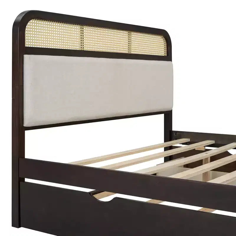 Lit plateforme queen size en bois avec lit gigogne et 2 tiroirs, accents en rotin