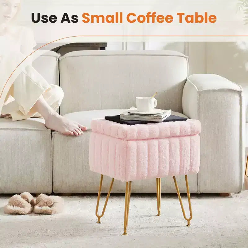 Petit pouf rectangulaire en fausse fourrure avec rangement